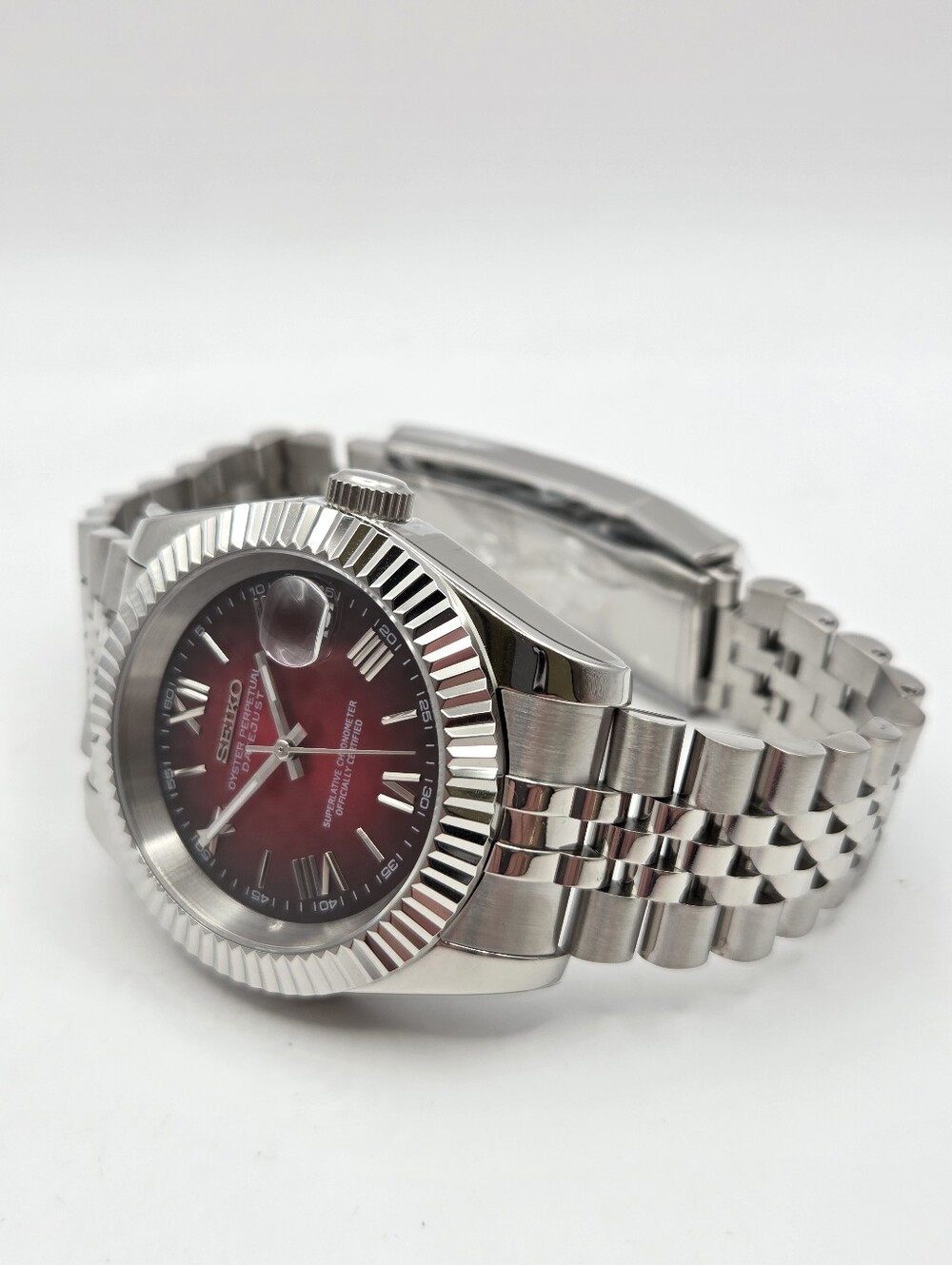New 39mm SeikoMod Automatic Watch Red Gradient Dial - Picture 7 of 7